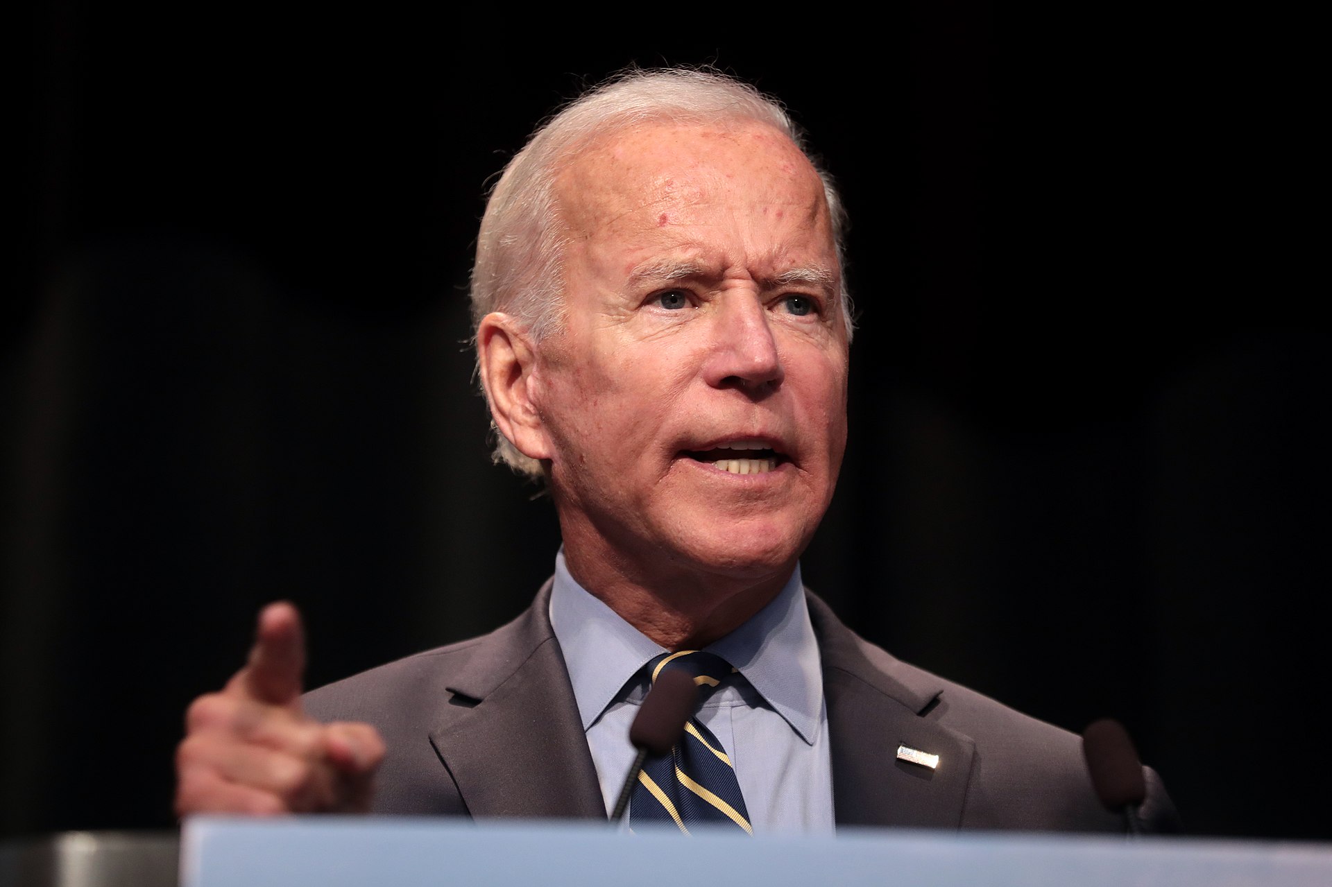 Joe Biden vill släppa alla kriminella som inte är våldsbrottslingar